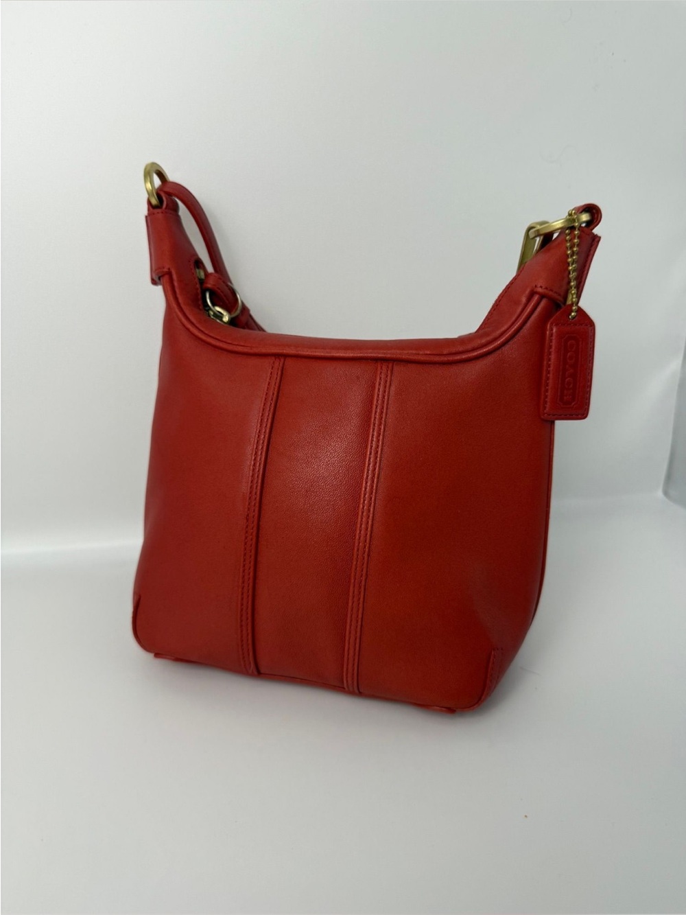 Coach Amanda Red Leather Hobo Shoulder Bag with Gold Hardware excellent